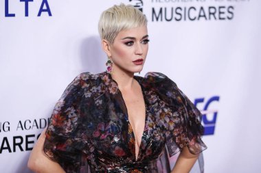 (Katy Perry, Mavi Köken 'in Yeni Shepard roketi ile sadece kadınlardan oluşan Mavi Köken uçuşu ile uzaya gidecek. LOS ANGELES, CALIFORNIA, ABD - Şubat 08: Amerikalı şarkıcı, söz yazarı ve TV kişisi Katy Perry 2019 MusiCare Person 'a geldi.