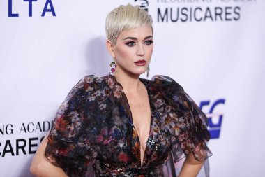 (Katy Perry, Mavi Köken 'in Yeni Shepard roketi ile sadece kadınlardan oluşan Mavi Köken uçuşu ile uzaya gidecek. LOS ANGELES, CALIFORNIA, ABD - Şubat 08: Amerikalı şarkıcı, söz yazarı ve TV kişisi Katy Perry 2019 MusiCare Person 'a geldi.