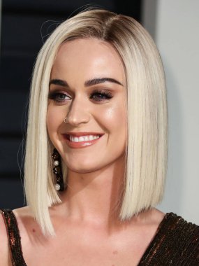  Katy Perry, Mavi Köken 'in Yeni Shepard roketiyle sadece kadınlardan oluşan mavi bir uçakla uzaya gidecek. BEVERLY HILLS, LOS ANGELES, CALIFORNIA, ABD - 26 Şubat: Amerikalı şarkıcı, söz yazarı ve TV kişisi Katy Perry 