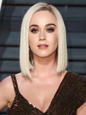  Katy Perry, Mavi Köken 'in Yeni Shepard roketiyle sadece kadınlardan oluşan mavi bir uçakla uzaya gidecek. BEVERLY HILLS, LOS ANGELES, CALIFORNIA, ABD - 26 Şubat: Amerikalı şarkıcı, söz yazarı ve TV kişisi Katy Perry 