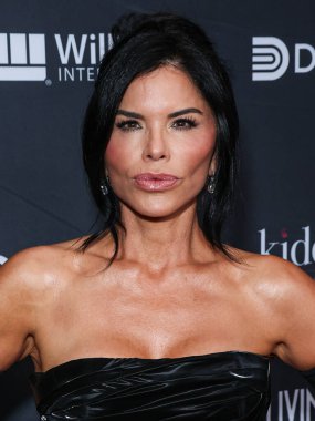 Lauren Sanchez, nişanlısı Jeff Bezoss Blue Origin Yeni Shepard roketi kadın uçuşuyla uzaya gidecek. BEVERLY HILLS, LOS ANGELES, CALIFORNIA, ABD - 19 HAZİRAN: Amerikan Emmy Ödüllü gazeteci, yazar