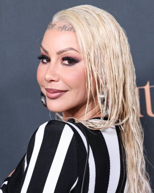 Amber Rose, Darren Dzienciol 'un Oscar Arifesi Partisi 2025' e geliyor. Ütopya tarafından sunulan, Vas J Morgan tarafından sunulan, LA Wildfire Yardım Görevi için 1 Mart 2025 'te Beverly Hills' teki SheatsGoldstein Malikanesi 'nde düzenlenen