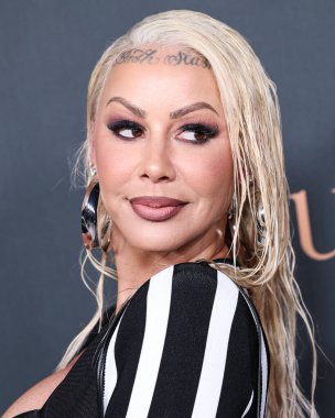 Amber Rose, Darren Dzienciol 'un Oscar Arifesi Partisi 2025' e geliyor. Ütopya tarafından sunulan, Vas J Morgan tarafından sunulan, LA Wildfire Yardım Görevi için 1 Mart 2025 'te Beverly Hills' teki SheatsGoldstein Malikanesi 'nde düzenlenen