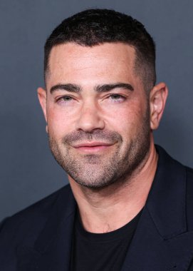 Jesse Metcalfe, Darren Dzienciol 'un Oscar Arifesi Partisi 2025' e geliyor. Ütopya tarafından sunulan, Vas J Morgan tarafından sunulan LA Wildfire Yardım Görevi için 1 Mart 2025 'te Beverly Hills, Los Angeles' taki SheatsGoldstein Konutunda düzenlenen SheatsGoldstein yardım çalışmalarına katılıyor.