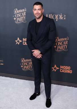 Jesse Metcalfe, Darren Dzienciol 'un Oscar Arifesi Partisi 2025' e geliyor. Ütopya tarafından sunulan, Vas J Morgan tarafından sunulan LA Wildfire Yardım Görevi için 1 Mart 2025 'te Beverly Hills, Los Angeles' taki SheatsGoldstein Konutunda düzenlenen SheatsGoldstein yardım çalışmalarına katılıyor.