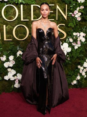  Zoe Saldana, 2 Mart 2025 Pazar günü 97. Yıllık Akademi Ödülleri 'nde En İyi Yardımcı Kadın Oyuncu dalında Oscar kazandı. BEVERLY HILLS, LOS ANGELES, CALIFORNIA, ABD - 5 Ocak: Amerikalı aktris Zoe Saldana 