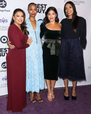 Zoe Saldana, 2 Mart 2025 Pazar günü 97. Yıllık Akademi Ödülleri 'nde En İyi Yardımcı Kadın Oyuncu dalında Oscar kazandı. BEVERLY HILLS, LOS ANGELES, CALIFORNIA, ABD - 08 Kasım: Eva Longoria, Amerikalı aktris Zoe Saldana