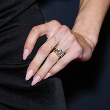 Francesca Eastwood (Francesca Ruth Fisher-Eastwood), 6 Mart 2025 'te ABD' nin Kaliforniya eyaletinin Los Angeles kentinde düzenlenen Los Angeles Intrinsic Value Films 'in galasına ve Sümer' in Queen of the Ring 'ine gelir.. 