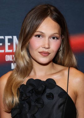 Kelli Berglund, Los Angeles Intrinsic Value Films 'in galası ve Sümer' in 