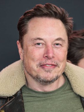 Elon Reeve Musk 3 Şubat 2024 'te Westwood, Los Angeles, Kaliforniya, ABD' deki Regency Bruin Tiyatrosu 'nda düzenlenen Vertical Entertainment' in 'Lola' nın Los Angeles prömiyerine geldi..