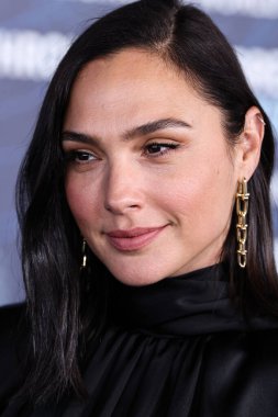 Disney, Rachel Zegler ve Gal Gadot tartışmalarının ortasında Pamuk Prenses 'in Hollywood galasını geride bıraktı. LOS ANGELES, CALIFORNIA, ABD - 15 Nisan: İsrailli aktris ve model Gal Gadot Tiffany & Co..          