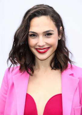(Disney, Rachel Zegler ve Gal Gadot tartışmalarının ortasında Pamuk Prenses 'in Hollywood galasını geri çekiyor. PALM Yayları, CALIFORNIA, ABD - 3 Ocak: İsrailli aktris ve model Gal Gadot.