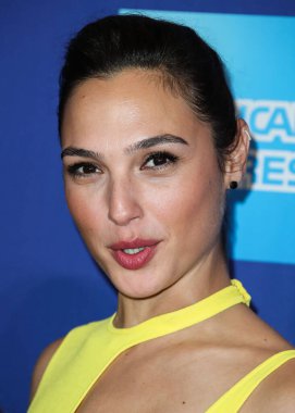(Disney, Rachel Zegler ve Gal Gadot tartışmalarının ortasında Pamuk Prenses 'in Hollywood galasını geri çekiyor. PALM Yayları, CALIFORNIA, ABD - 02 Ocak: İsrailli aktris ve model Gal Gadot.