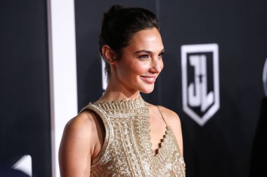 (Disney, Rachel Zegler ve Gal Gadot tartışmalarının ortasında Pamuk Prenses 'in Hollywood galasını geri çekiyor. HOLYWOOD, LOS ANGELES, CALIFORNIA, ABD - 13 Kasım: İsrailli aktris ve model Gal Gadot.