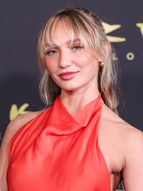 Sydney Schlachter, 13 Mart 2025 'te Los Angeles, Kaliforniya' da Zouk Los Angeles 'ta düzenlenen Zouk Los Angeles Büyük Açılış Önizlemesine ulaştı.. 