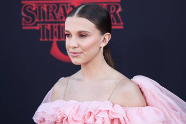 Netflix 'in şimdiye kadarki en pahalı filmi' The Electric State '320 milyon dolara mal oldu, bugün 14 Mart 2025' te gösterime girdi. Millie Bobby Brown Michelle 'i oynuyor. Santa Monica, LOS ANGELES, CALIFORNIA, ABD - 28 Haziran: İngiliz aktris Millie Bobby Brown.