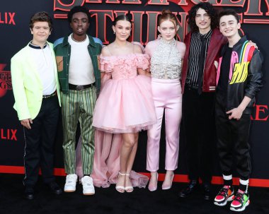 Netflix 'in şimdiye kadarki en pahalı filmi' The Electric State '320 milyon dolara mal oldu, bugün 14 Mart 2025' te gösterime girdi. Millie Bobby Brown Michelle 'i oynuyor. Santa Monica, LOS ANGELES, CALIFORNIA, ABD - 28 Haziran: Bobby Brown ve diğerleri.