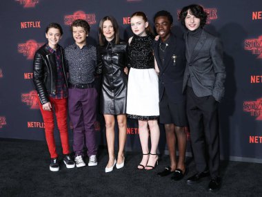 Netflix 'in şimdiye kadarki en pahalı filmi' The Electric State '320 milyon dolara mal oldu, bugün 14 Mart 2025' te gösterime girdi. Millie Bobby Brown Michelle 'i oynuyor. Westwood, LOS ANGELES, CALIFORNIA, ABD - 26 Ekim: Bobby Brown diğerleriyle birlikte.