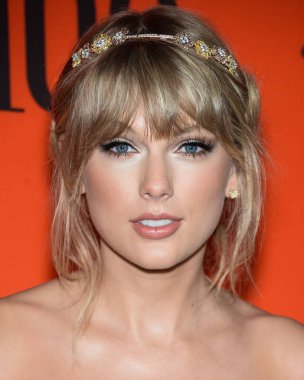 Pazarlama firmasına göre Taylor Swift, NFL 'e bir milyar dolarlık reklam getirdi. MANHATTAN, New York City, New York, ABD - 23 Nisan: Amerikalı şarkıcı-söz yazarı ve kültürel ikon Taylor Swift.