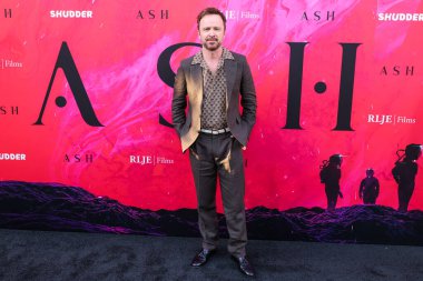 Amerikalı aktör ve yapımcı Aaron Paul, 17 Mart 2025 'te Los Angeles, Kaliforniya, ABD' deki Vista Tiyatrosu 'nda düzenlenen RLJE Films and Shudder' s Ash 'in Los Angeles prömiyerine geldi.. 