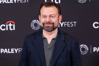 Amerikalı televizyon senaristi ve yapımcısı Dan Erickson 2025 PaleyFest LA (42. William S. Paley Televizyon Festivali) - Apple TV + 's' Severance 'Sezon 2, 21 Mart 2025' te Hollywood Tiyatrosu 'nda gerçekleştirildi.