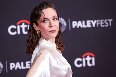 Amerikalı aktör ve yazar Jen Tullock 2025 PaleyFest LA 'e (42. Geleneksel William S. Paley Televizyon Festivali) - Apple TV +' İşten Çıkarma 'Sezon 2, 21 Mart 2025' te Hollywood, Los Angeles, Kaliforniya 'da Dolby Tiyatrosu' nda gerçekleştirildi.