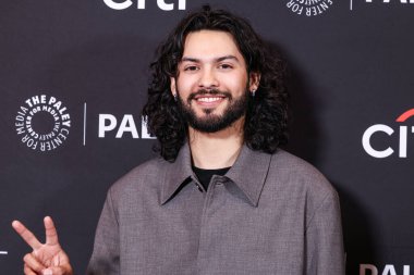Amerikalı aktör Xolo Mariduena (Xolo Mariduena) 2025 PaleyFest LA (42. Geleneksel William S. Paley Televizyon Festivali) - Netflix 'in' Kobra Kai 'sezonu 6.