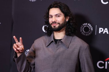 Amerikalı aktör Xolo Mariduena (Xolo Mariduena) 2025 PaleyFest LA (42. Geleneksel William S. Paley Televizyon Festivali) - Netflix 'in' Kobra Kai 'sezonu 6.