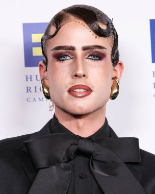 RJ Chumbley İnsan Hakları Kampanyası 'nın 2025 Los Angeles Yemeği' ne 22 Mart 2025 'te Century City, Los Angeles, Kaliforniya' da Fairmont Century Plaza 'da ulaştı..