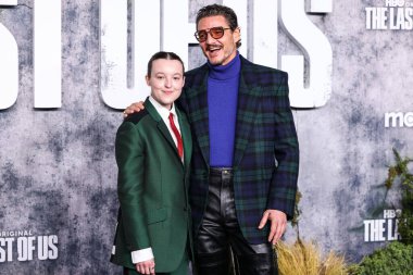 Gabriel Luna ve Bella Ramsey 24 Mart 2025 'te Hollywood, Los Angeles, Kaliforniya, ABD' de bulunan TCL Çin Tiyatrosu IMAX 'te düzenlenen' The Last Of Us 'sezonunun Los Angeles Prömiyeri' ne geldiler..