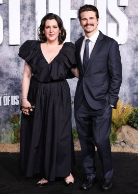 Melanie Lynskey ve kocası Jason Ritter, HBO 'nun orijinal dizisinin Los Angeles Premiere of HBO' nun 