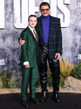 Bella Ramsey ve Pedro Pascal 24 Mart 2025 'te Hollywood, Los Angeles, Kaliforniya, ABD' de bulunan TCL Çin Tiyatrosu IMAX 'te düzenlenen' The Last Of Us 'sezonunun Los Angeles Prömiyeri' ne geldiler..