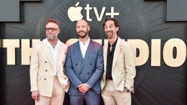 Seth Rogen, Evan Goldberg ve James Weaver, 24 Mart 2025 'te Los Angeles, Kaliforniya, ABD' de bulunan Akademi Sinema Müzesi 'nde düzenlenen Apple TV +' The Stüdyo 'nun 1. sezonunun dünya prömiyerine geldiler..