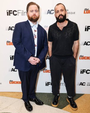 Amerikalı aktör Paul Walter Hauser ve Kolombiyalı film yönetmeni Samir Oliveros, 25 Mart 2025 'te Santa Monica, Los Angeles, Kaliforniya' da düzenlenen IFC Filmcilik Özel Gösterimi 'nin 