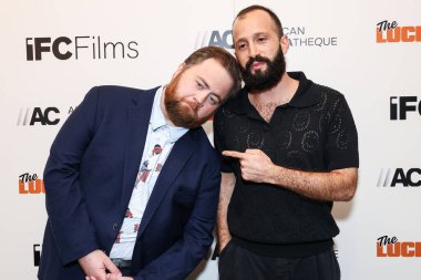 Amerikalı aktör Paul Walter Hauser ve Kolombiyalı film yönetmeni Samir Oliveros, 25 Mart 2025 'te Santa Monica, Los Angeles, Kaliforniya' da düzenlenen IFC Filmcilik 'in 