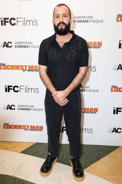 Kolombiyalı film yönetmeni Samir Oliveros, 25 Mart 2025 'te Santa Monica, Los Angeles, Kaliforniya, ABD' deki Aero Tiyatrosu 'nda düzenlenen IFC Filmcilik Özel Gösterimi' ne geldi.. 