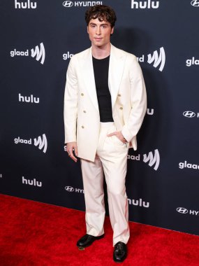 Benito Skinner, 27 Mart 2025 'te Beverly Hilton Hotel' de düzenlenen 36. GLAAD Medya Ödülleri 'ne geliyor..
