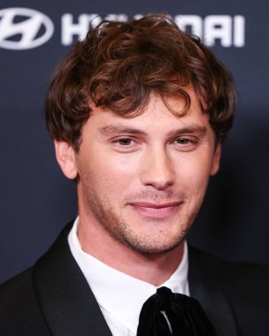 Cooper Koch, 27 Mart 2025 'te Beverly Hilton Hotel' de düzenlenen 36. Yıllık GLAAD Medya Ödülleri 'ne geliyor..