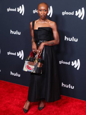 Dior 'u giyen İngiliz aktris ve şarkıcı Cynthia Erivo, 27 Mart 2025' te Beverly Hills, Los Angeles, Kaliforniya, ABD 'deki The Beverly Hilton Hotel' de düzenlenen 36..         