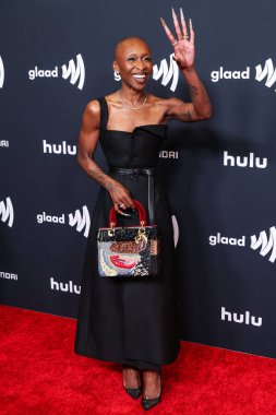 Dior 'u giyen İngiliz aktris ve şarkıcı Cynthia Erivo, 27 Mart 2025' te Beverly Hills, Los Angeles, Kaliforniya, ABD 'deki The Beverly Hilton Hotel' de düzenlenen 36..         