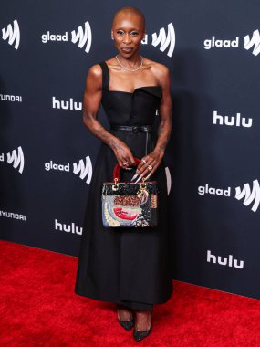 Dior 'u giyen İngiliz aktris ve şarkıcı Cynthia Erivo, 27 Mart 2025' te Beverly Hills, Los Angeles, Kaliforniya, ABD 'deki The Beverly Hilton Hotel' de düzenlenen 36..         