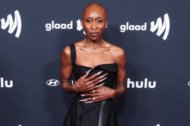 Dior 'u giyen İngiliz aktris ve şarkıcı Cynthia Erivo, 27 Mart 2025' te Beverly Hills, Los Angeles, Kaliforniya, ABD 'deki The Beverly Hilton Hotel' de düzenlenen 36..         