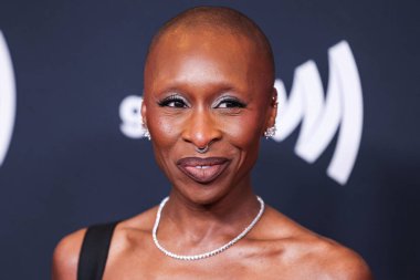 Dior 'u giyen İngiliz aktris ve şarkıcı Cynthia Erivo, 27 Mart 2025' te Beverly Hills, Los Angeles, Kaliforniya, ABD 'deki The Beverly Hilton Hotel' de düzenlenen 36..         