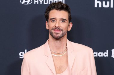 Michael Urie, 27 Mart 2025 'te Beverly Hilton Hotel' de düzenlenen 36. GLAAD Medya Ödülleri 'ne geliyor..