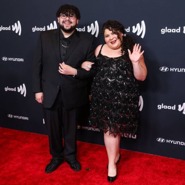 Rico Rodriguez ve kız kardeşi Raini Rodriguez, 27 Mart 2025 'te Beverly Hilton Hotel' de düzenlenen 36. GLAAD Medya Ödülleri 'ne geldiler..