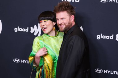 Atsuko Okatsuka ve Bobby Berk, 27 Mart 2025 'te Beverly Hills, Los Angeles, Kaliforniya, ABD' deki The Beverly Hilton Hotel 'de düzenlenen 36..