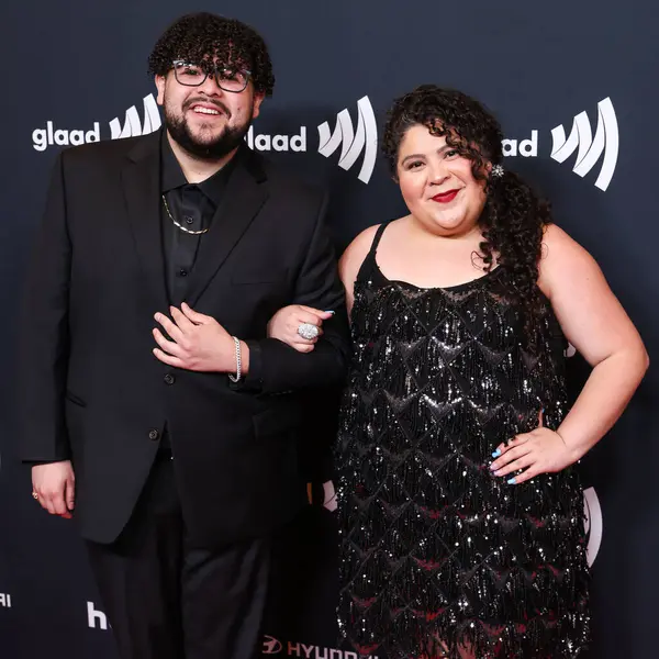 Rico Rodriguez ve kız kardeşi Raini Rodriguez, 27 Mart 2025 'te Beverly Hilton Hotel' de düzenlenen 36. GLAAD Medya Ödülleri 'ne geldiler..