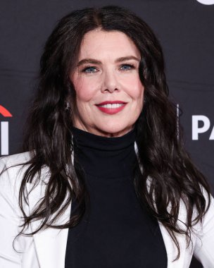 Lauren Graham, 29 Mart 2025 'te Hollywood, Los Angeles, Kaliforniya, ABD' de düzenlenen 42. William S. Paley Televizyon Festivali - 'Gilmore Girls, The Marvelous Mrs. Maisel, And Etoile: The Amy Sherman-Palladino Multiverse' e geldi.