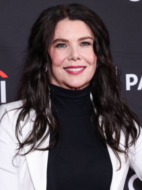 Lauren Graham, 29 Mart 2025 'te Hollywood, Los Angeles, Kaliforniya, ABD' de düzenlenen 42. William S. Paley Televizyon Festivali - 'Gilmore Girls, The Marvelous Mrs. Maisel, And Etoile: The Amy Sherman-Palladino Multiverse' e geldi.