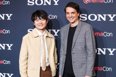 Amerikalı aktörler Ben Wang ve Ralph Macchio 'Karate Kid: Legends' filmini CinemaCon 2025 'te tanıtıyorlar - Sony Pictures Entertainment Sunum ve Açılış Gecesi Caesars Palace - CinemaCon' daki The Colosseum 'da düzenlendi 